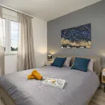 E By Istrialux Villa *