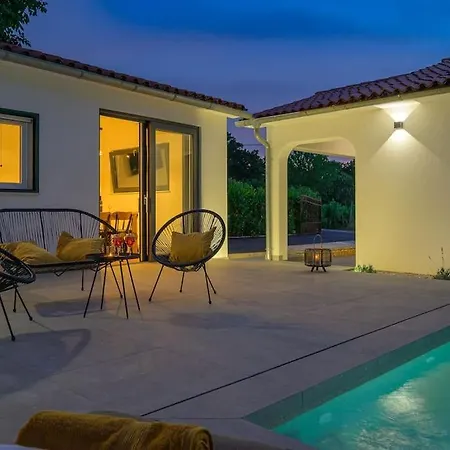 别墅 E By Istrialux *