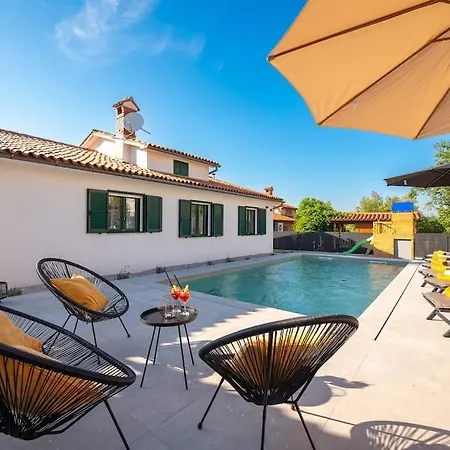 别墅 E By Istrialux