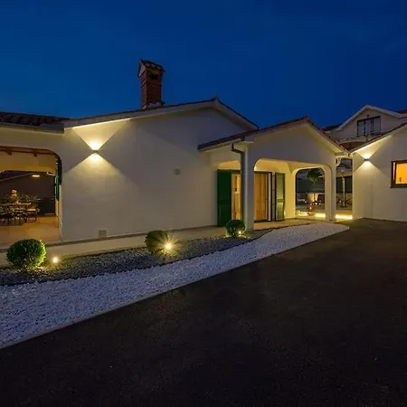 E By Istrialux Villa Krapan