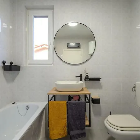 Villa E By Istrialux Krapan