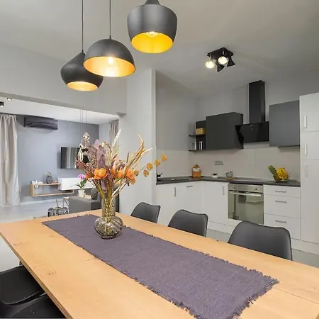 Villa E By Istrialux