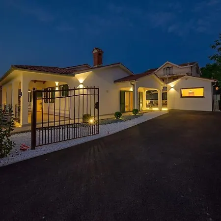 E By Istrialux Krapan