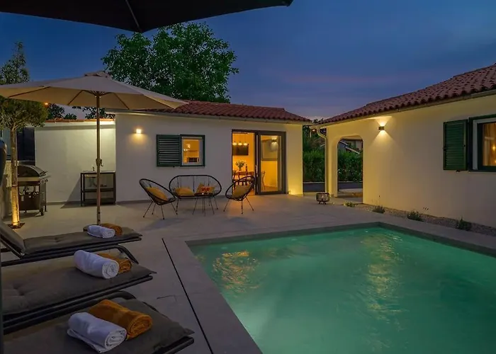 E By Istrialux Krapan