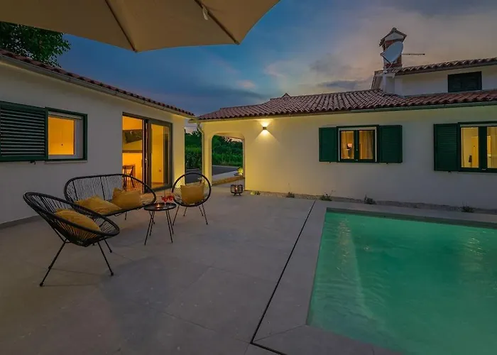 Villa E By Istrialux Krapan